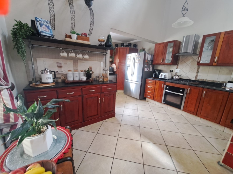 3 Bedroom Property for Sale in Waterval East North West